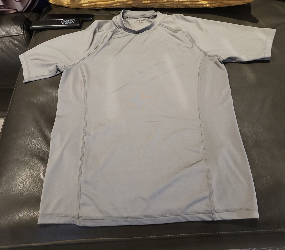 Lands' End Men's Light Gray Short-Sleeve Rash Guard